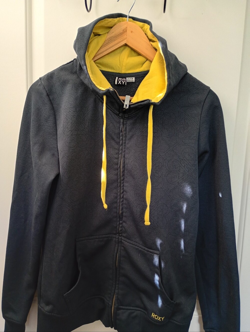 Roxy | Charcoal Zip Patterned Hoodie with Yellow Hood Lining | S